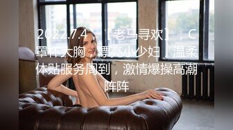 TWTP 游乐场女厕全景偷拍几个撅着屁股嘘嘘的高颜值美女