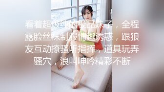 风景区女厕偷窥美女少妇尿尿 感觉颜值一般般