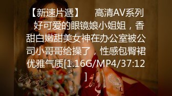 【新速片遞】   漂亮大奶少妇 啊啊 不行了 再深一点 要尿尿了 身披黄金战袍被大肉棒无套输出 操的神魂颠倒 射了一屁屁 