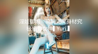 【新片速遞 】 黑丝熟女阿姨 骚逼操的好舒服 啊啊 宝宝 好深 死我了 被无套输出 内射 