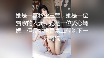 美容院女厕偷拍整形师的浓毛淫穴肥臀B洞