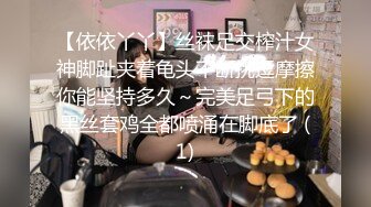  高价网约两个萝莉型兼职嫩妹双飞  牛仔裙极品小姐姐  一流颜值修长美腿